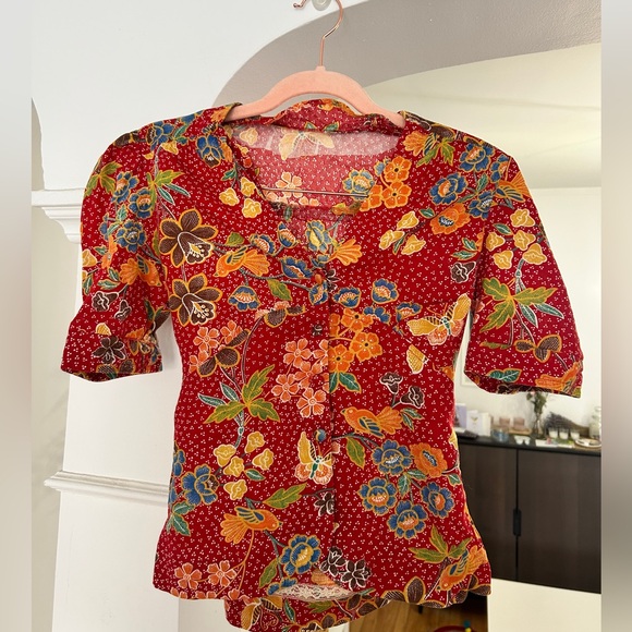 Vintage Tops - 1970's Vintage Blouse Whimsical Floral Butterfly Top